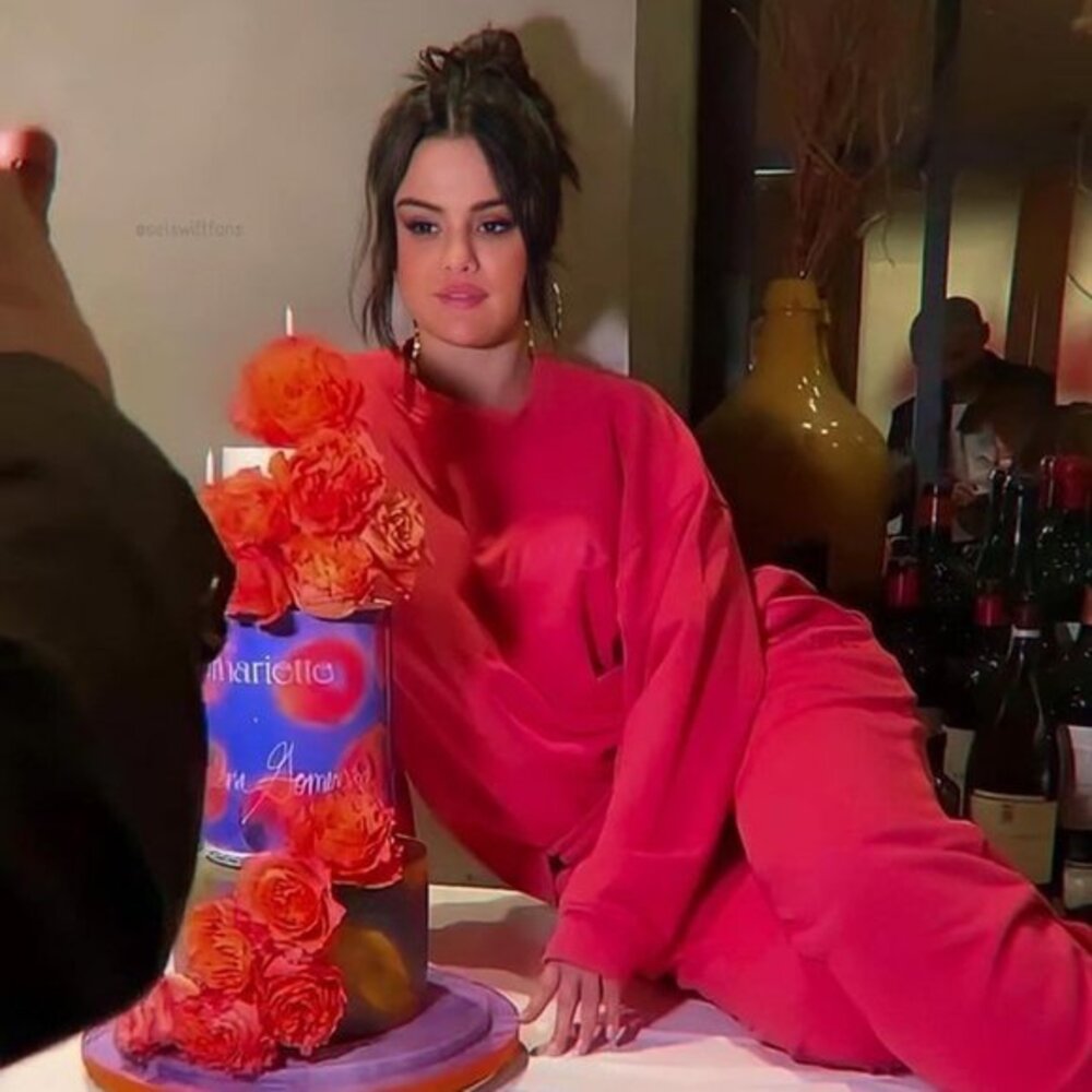 ASO Selena Gomez H2OFagerholt Cream Doctor 2 Pants and sweatshirt - Raspberry XS